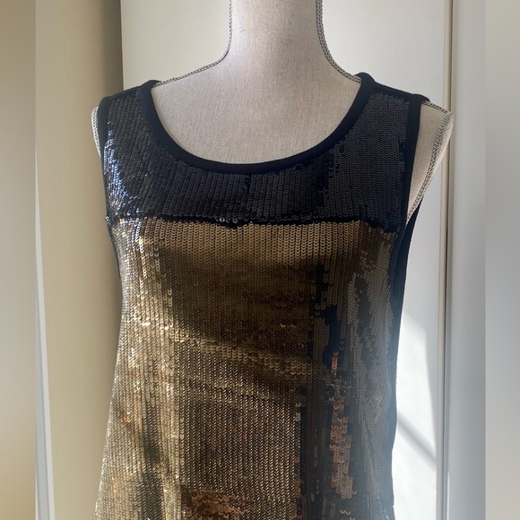 DKNY Gold and Black Sequin dress - Picture 4 of 6
